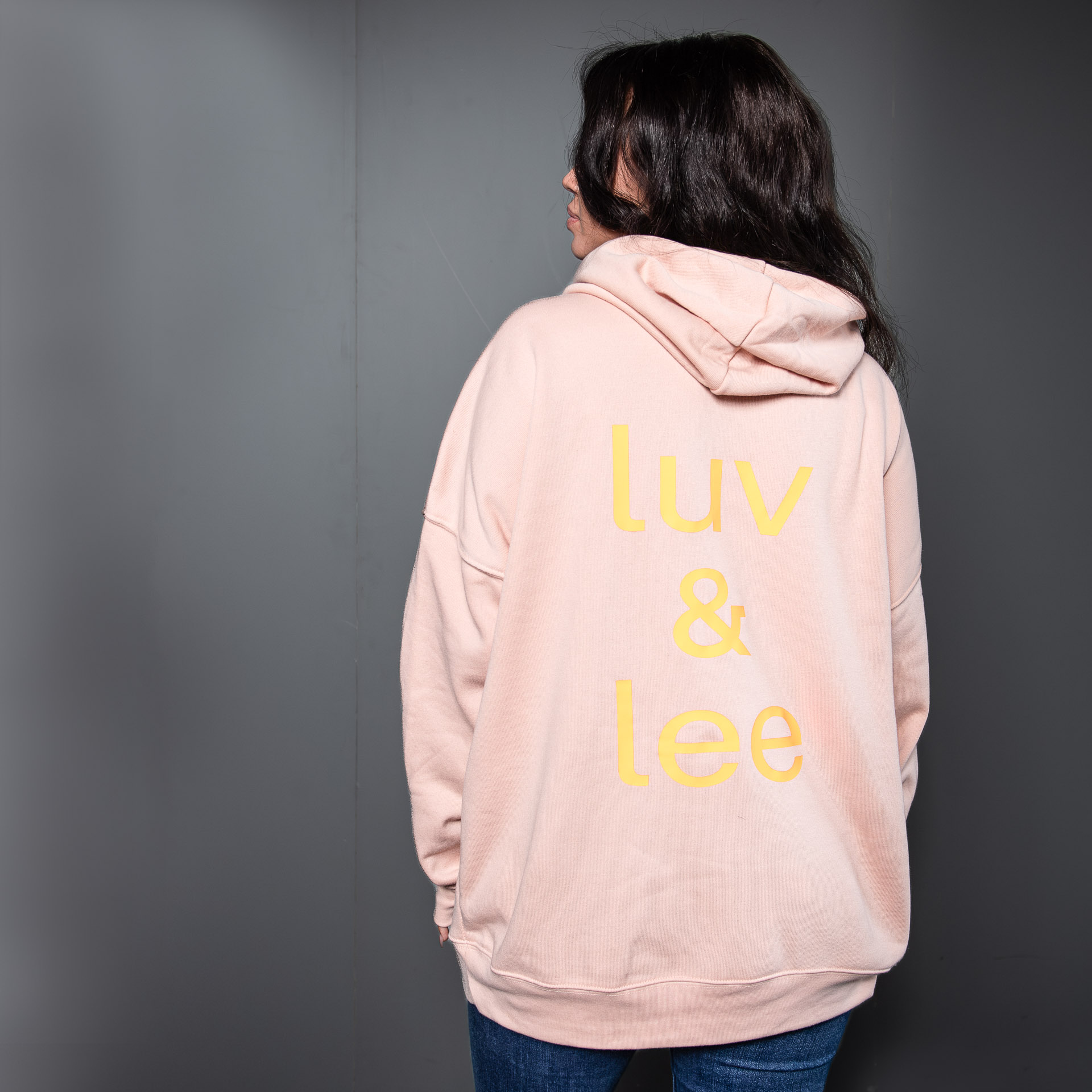 Hoodie Oversize in verschiedenen Farben und Aufdrucken – Bild 5